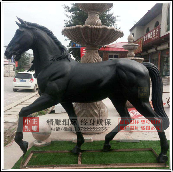 戰馬銅像.jpg 戰馬銅像.jpg