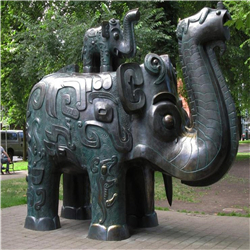 銅雕坐臥象 銅雕坐臥象